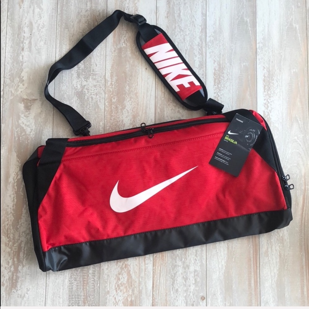 NWT Nike Medium duffle bag - Picture 4 of 6
